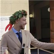 Laureato in enologia e viticoltura offro lezioni su materie scientifiche di scuola medie e superiori e su materie enologiche. Disponibile anche a lezione sul mondo del vino